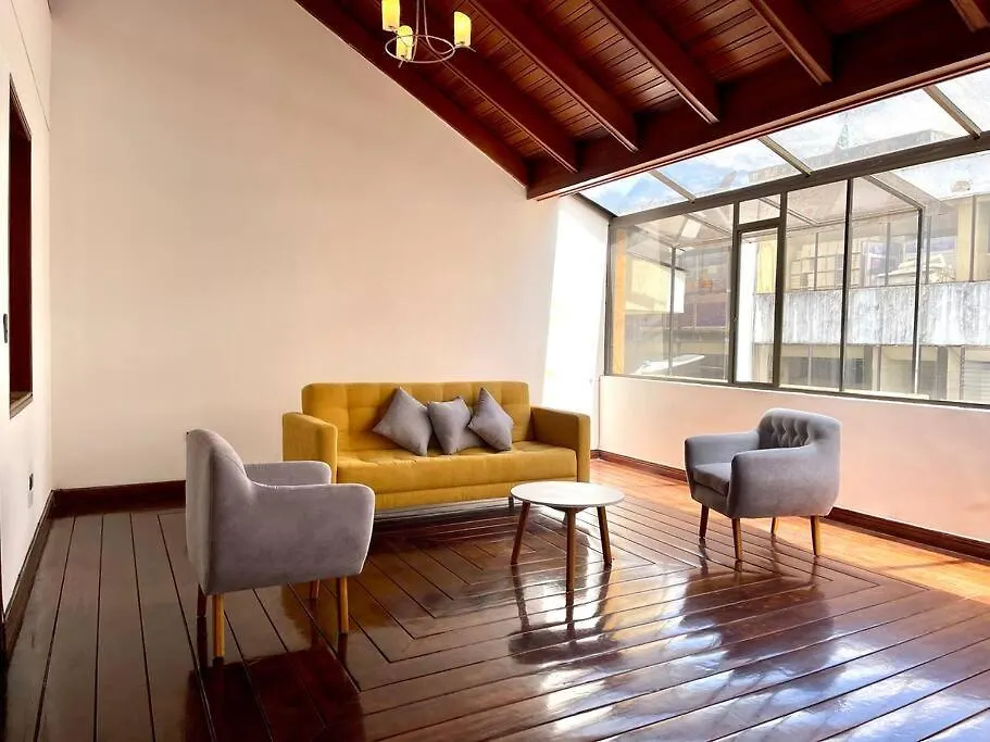 Apartmán Departamento Grande En Pleno Centro Historico Cuenca