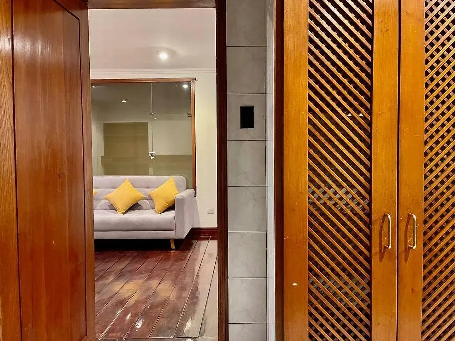 Apartmán Departamento Grande En Pleno Centro Historico Cuenca