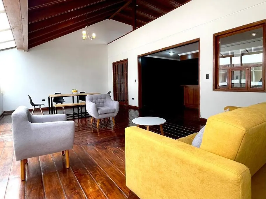 Apartmán Departamento Grande En Pleno Centro Historico Cuenca
